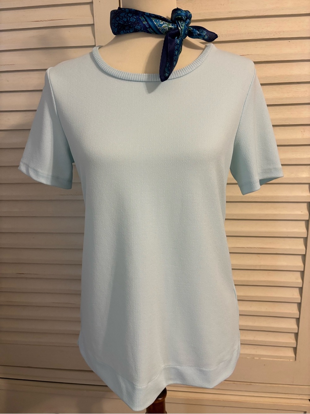 Banana Republic Aqua Blue Sweater Tee Size Small